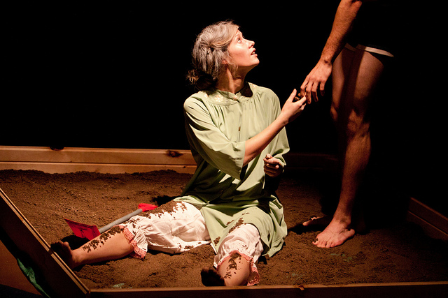 edward albee the sandbox The sandbox incorporated music by flanagan written especially for the piece, which was his and albee’s second collaboration their first, a song with lyrics by albee and music by flanagan, had been performed in carnegie hall in 1959. edward albee the sandbox The sandbox incorporated music by flanagan written especially for the piece, which was his and albee’s second collaboration their first, a song with lyrics by albee and music by flanagan, had been performed in carnegie hall in 1959.