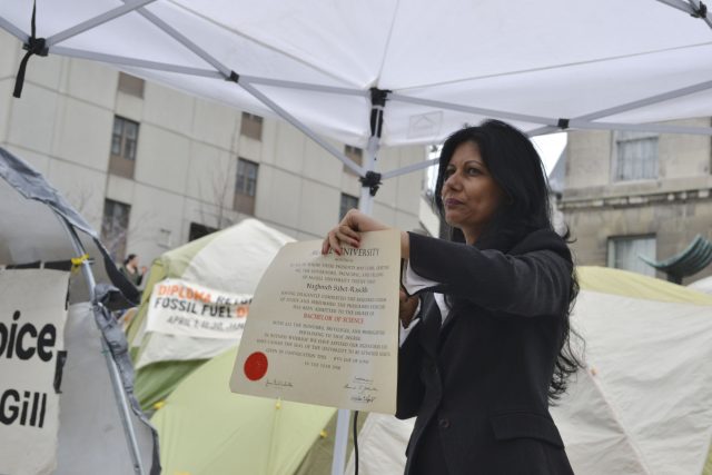 Naghmeh Sabet at the diploma returning ceremony.