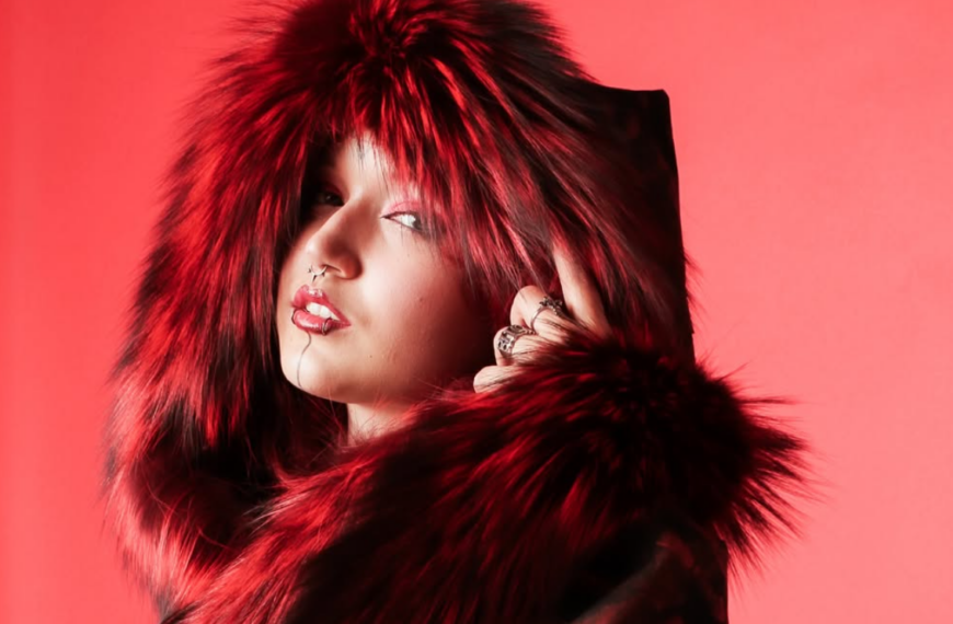 NIIVI: A Queer Indigenous Musician on Representation and Her Experience